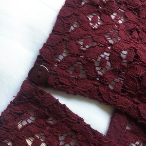 MOVING SALE! Abercrombie & Fitch lace crop top